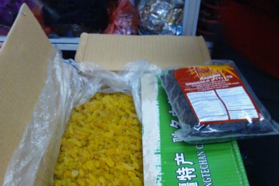 Hoa quả khô Trung Quốc đội lốt hàng Mỹ và hàng Thái 